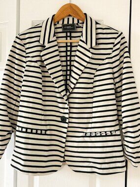 Christian Siriano NY Black White Striped Blazer Jacket EUC Size M Stretch Knit